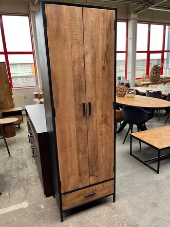 Livingfurn Kast mangohout zwart