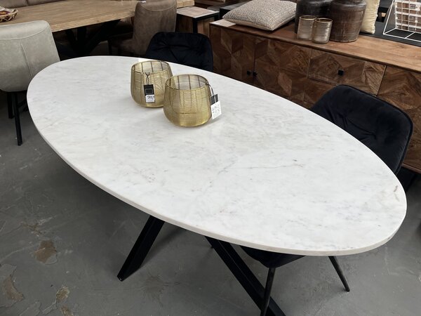 Livingfurn Eettafel ovaal wit marmer Jacky matrix zwart