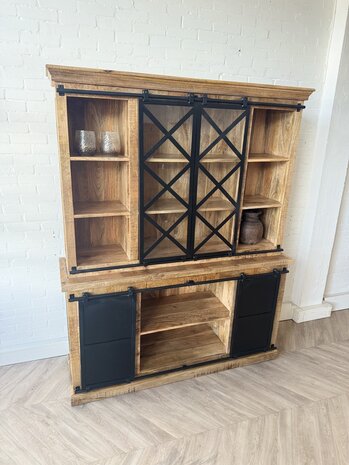 Kast Bilbao/ Lotte 200 cm mangohout + metaal zwart Kast Bilbao/ Lotte 200 cm mangohout + metaal zwart