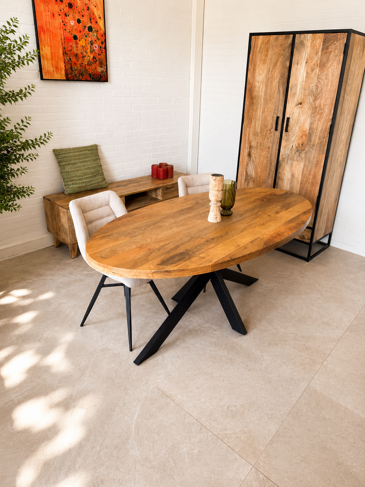 Hemelvaartsweekend SALE | eettafel ovaal |mangohout 160 cm Hemelvaartsweekend SALE | eettafel ovaal |mangohout 160 cm