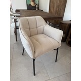 Set van 4 eetkamerstoelen beige | zwart metalen poot Set van 4 eetkamerstoelen beige | zwart metalen poot