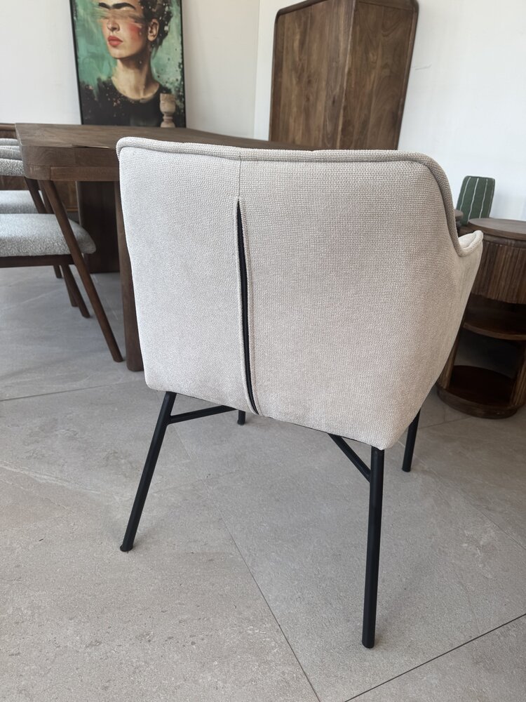 Set van 4 eetkamerstoelen beige | zwart metalen poot