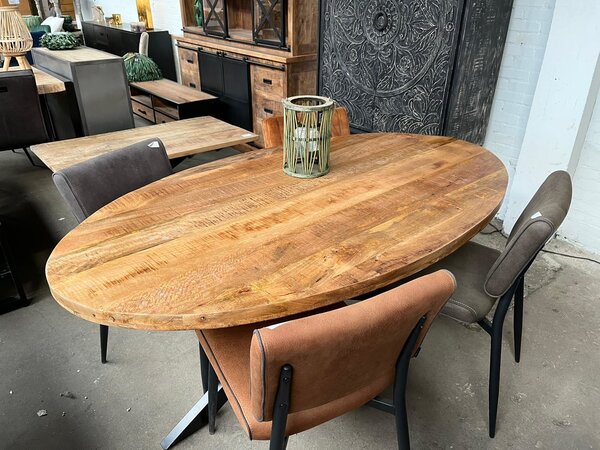 Ovale eettafel moreno 210 x 100 cm (inlcusief bezorgen Amersfoort) Ovale eettafel moreno 210 x 100 cm (inlcusief bezorgen Amersfoort)