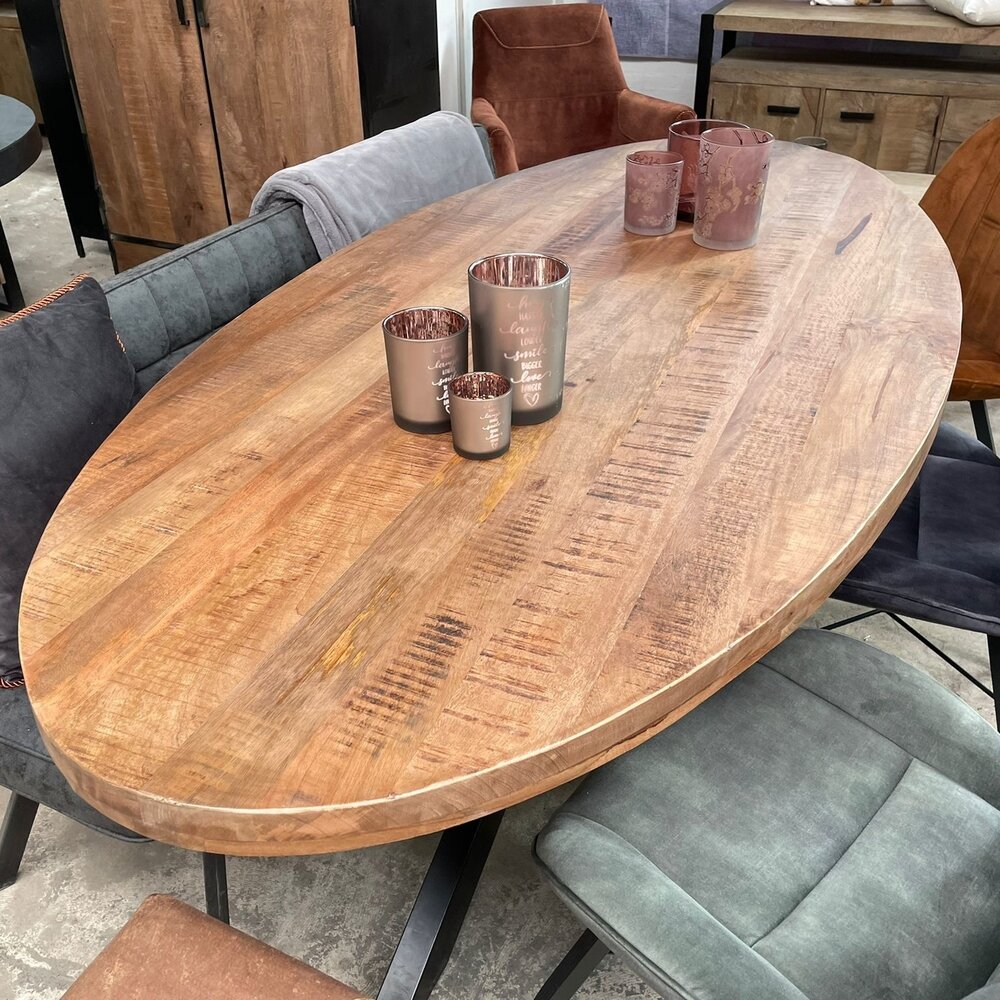 Ovale eettafel moreno 210 x 100 cm (inlcusief bezorgen Amersfoort) Ovale eettafel moreno 210 x 100 cm (inlcusief bezorgen Amersfoort)
