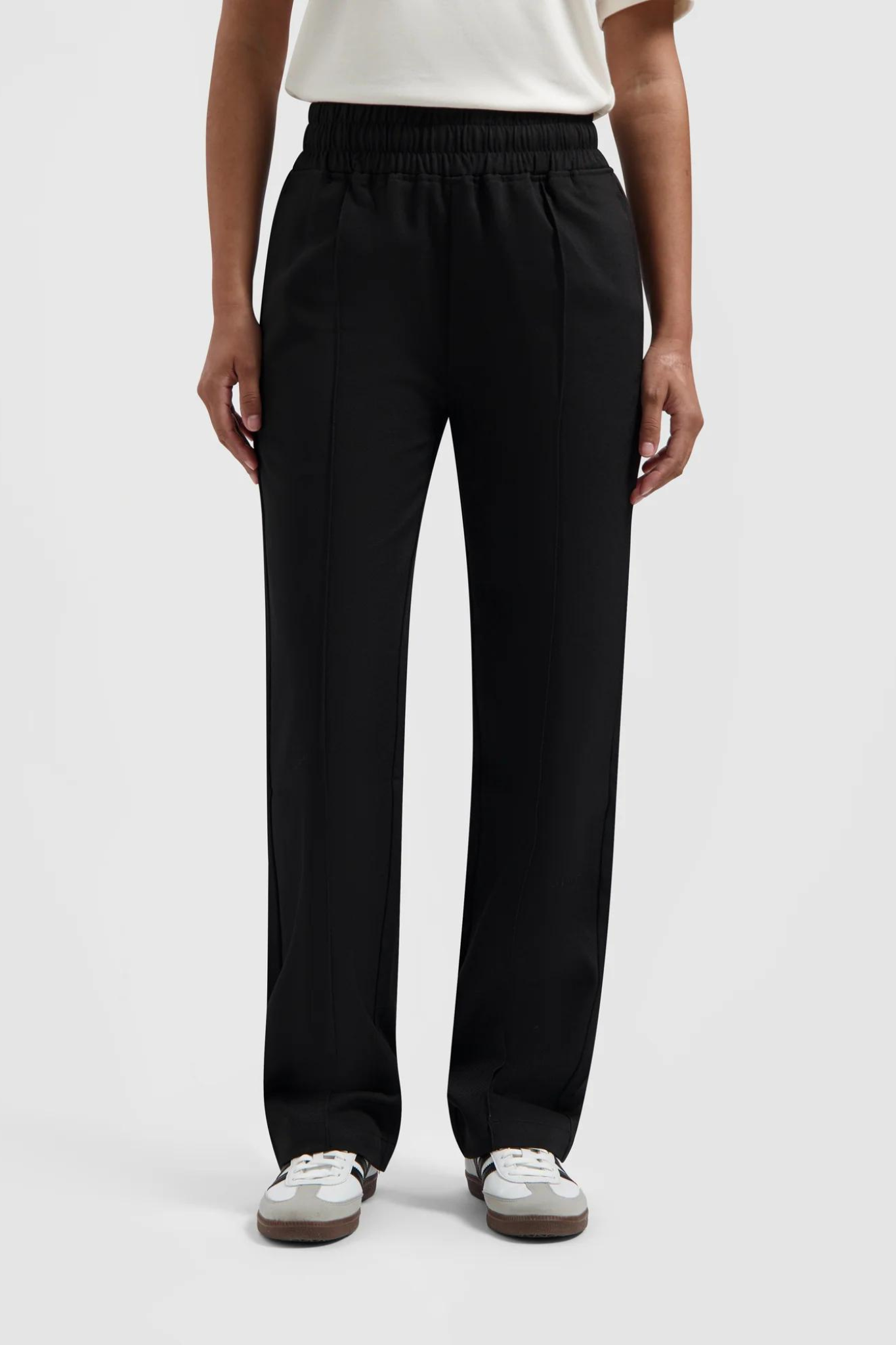 Straight Pintuck Trousers - Black-1