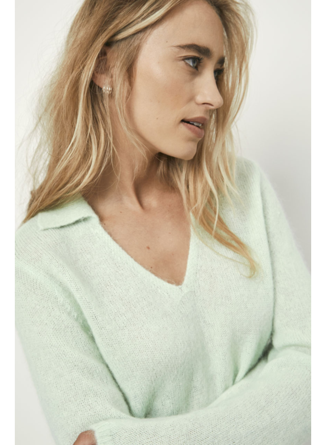 Kenza Polo V-Neck Knit - Pistachio