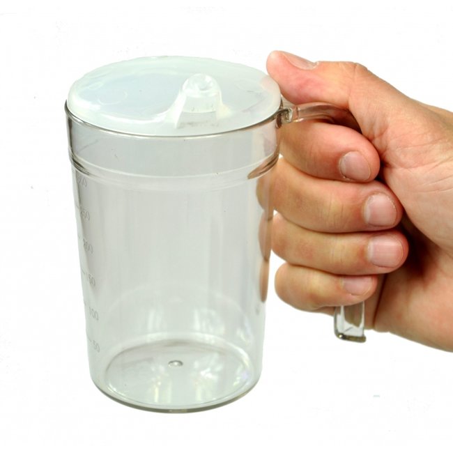 Drinking cup with handle