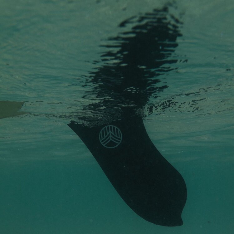 Rebel Fin Co. Recycled Carbon - Nose Rider 9.5" black