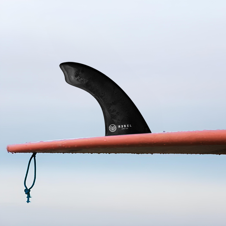 Rebel Fin Co. Single Fin 8" - Recycled carbon