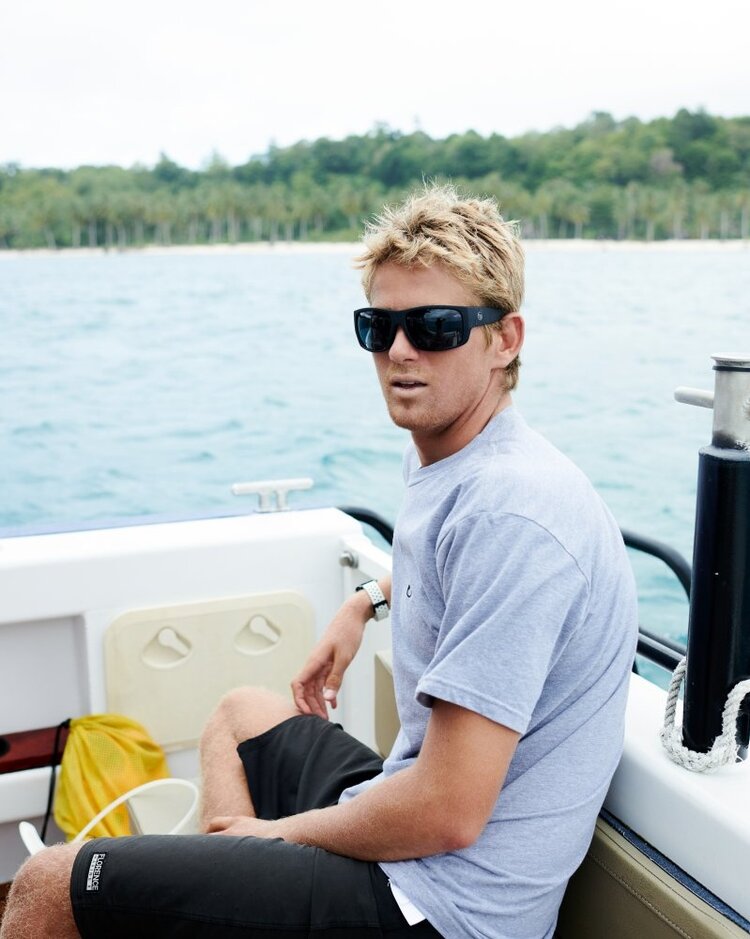 I-Sea Captain - Black/Smoke