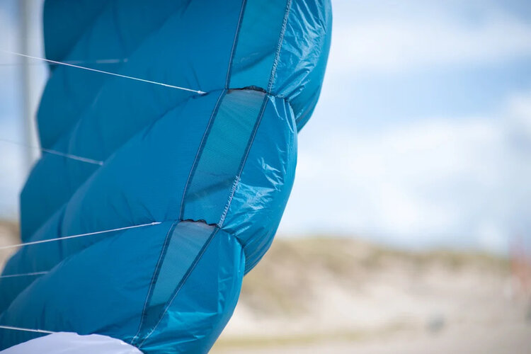 PLKB - Peter Lynn Hornet 4-line Power Kite  - Fluor Green - 3M Bar