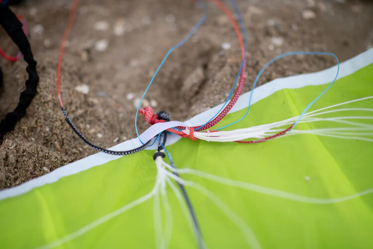 PLKB - Peter Lynn Hornet 4-line Power Kite  - Fluor Green - 3M Bar