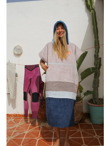 Pray For Waves Friendly Poncho Atlas
