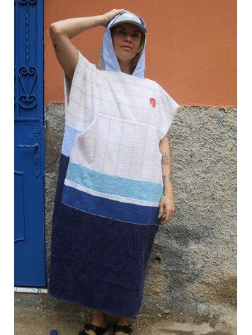 Pray For Waves Friendly Poncho Jazz