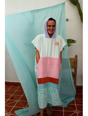 Pray For Waves Friendly Poncho Turqoise