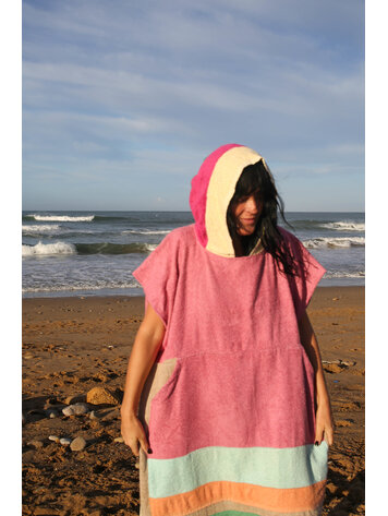 Pray For Waves Friendly Poncho Mangomist