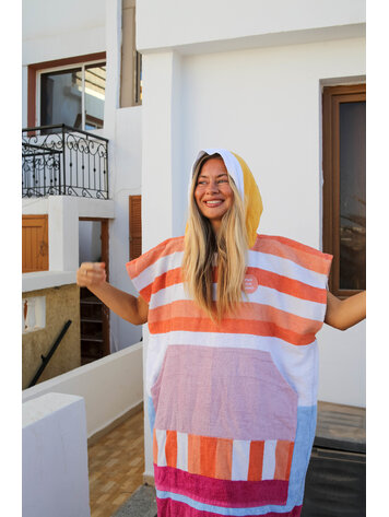 Pray For Waves Friendly Poncho Nazare