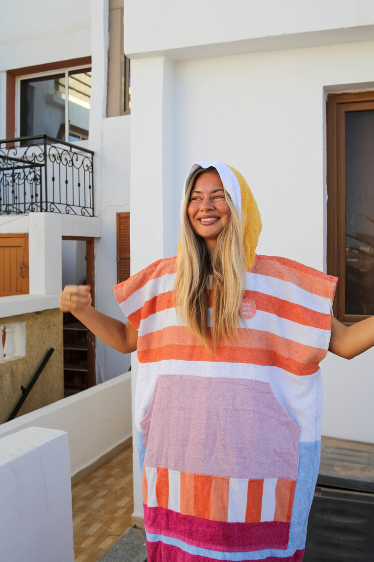 Pray For Waves Friendly Poncho Nazare