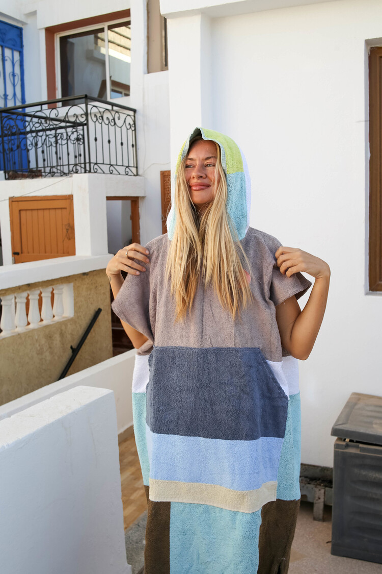 Pray For Waves Friendly Poncho Sopela