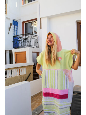 Pray For Waves Friendly Poncho Uluwatu