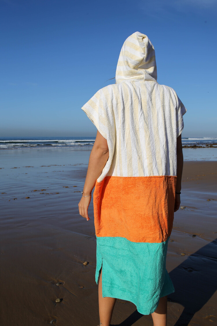 Pray For Waves Friendly Poncho Padang