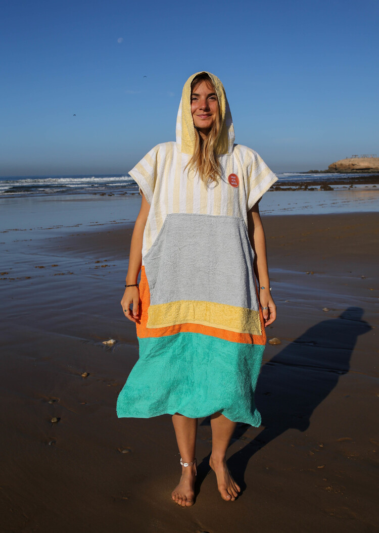 Pray For Waves Friendly Poncho Padang