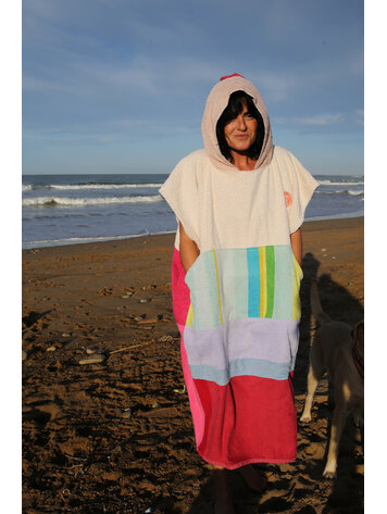 Pray For Waves Friendly Poncho Berry Breeze