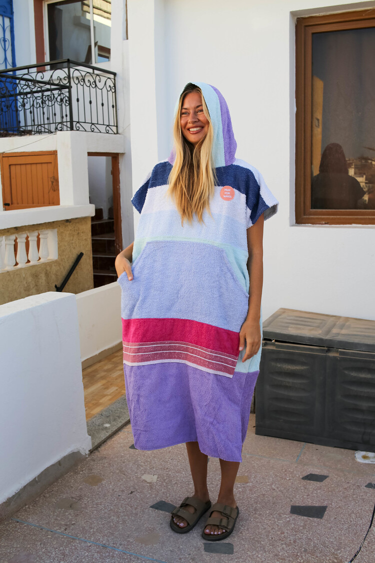 Pray For Waves Friendly Poncho Costa Rica