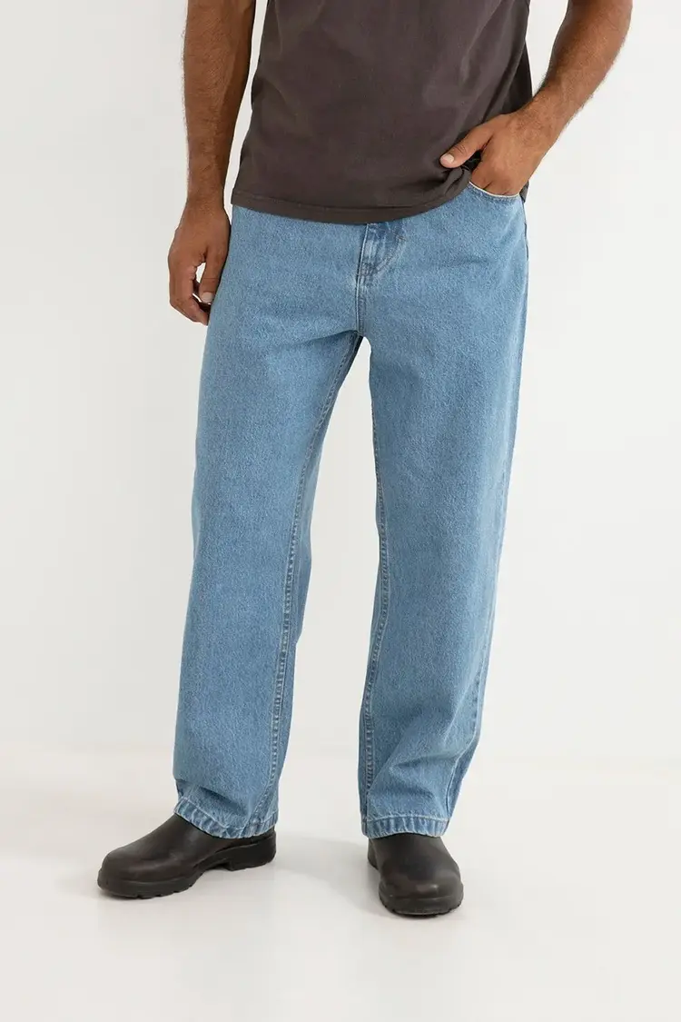 Essential Jean Worn Indigo