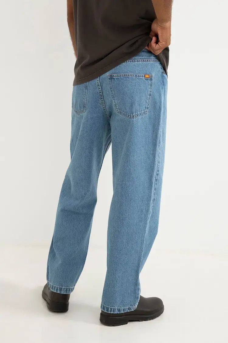 Essential Jean Worn Indigo