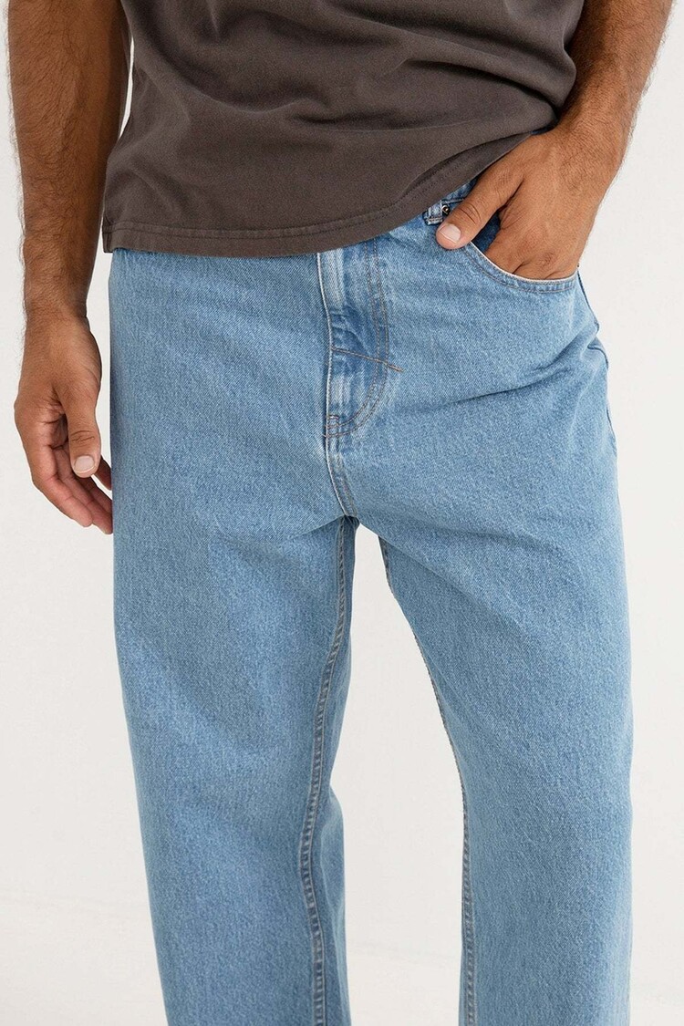 Essential Jean Worn Indigo