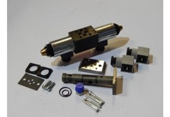 Technodrive Elektrisch schakelsysteem 24V retrofit voor TM93-TM265