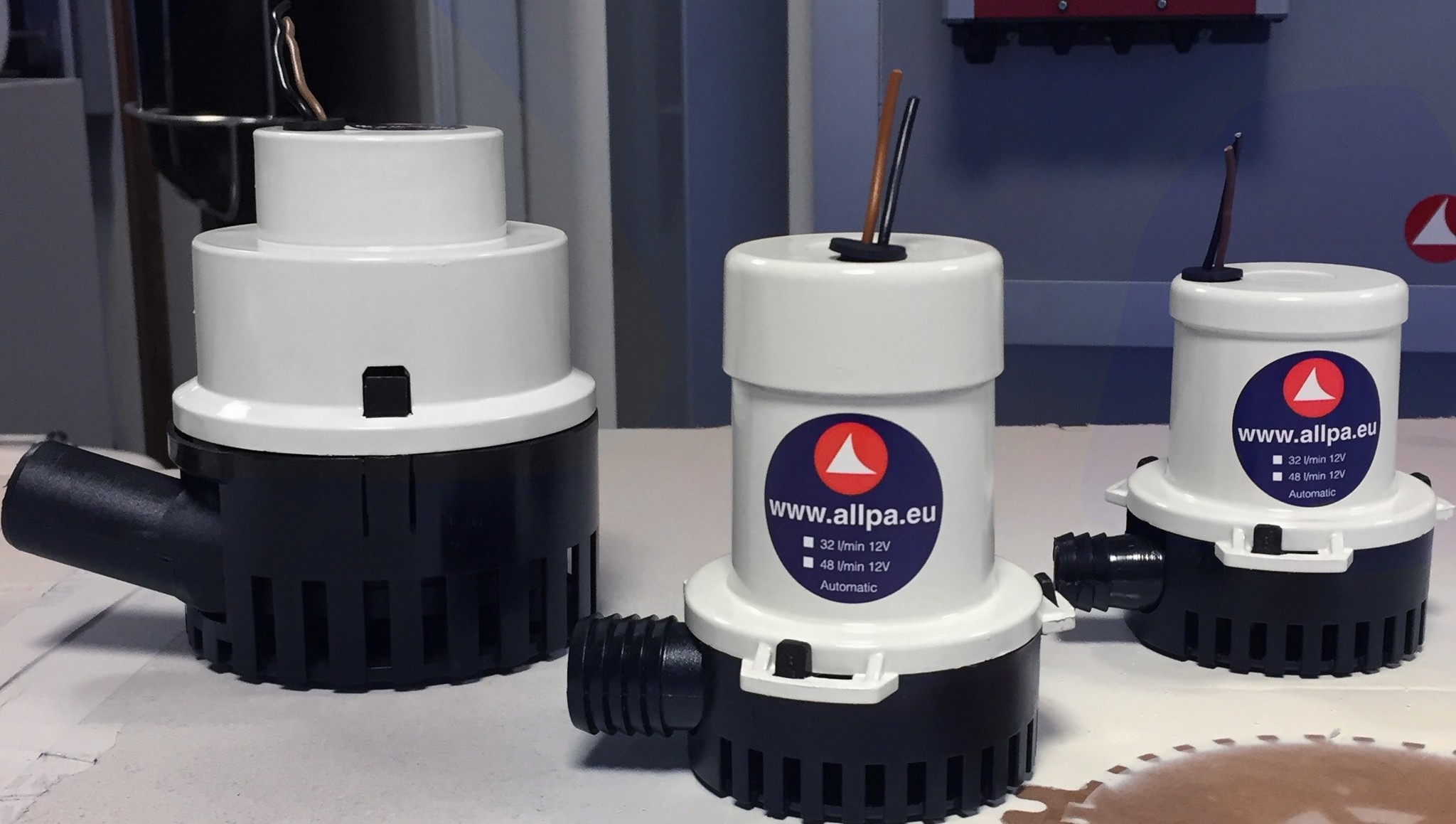 Allpa Midi bilgepomp 50l/min  12V  3.0A  Ø 24 mm-slangaansluiting