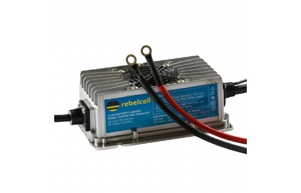 Rebelcell Acculader 16.8V20A Li-ion (IP65) waterdicht tbv 12V50/12V100 li-ion accu 16.8 Volt