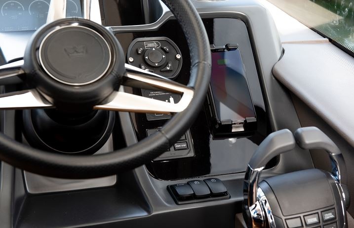 ROKK Active telefoonhouder met oplader draadloos (12/24V)