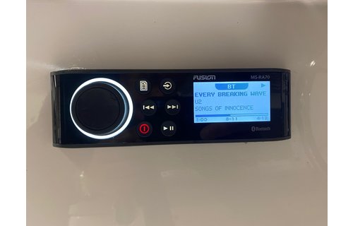 Fusion MS-RA70 FM/USB/Bluetooth