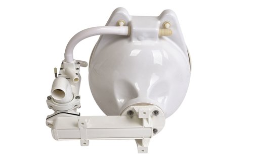 RM69 Handtoilet met kunststof bril