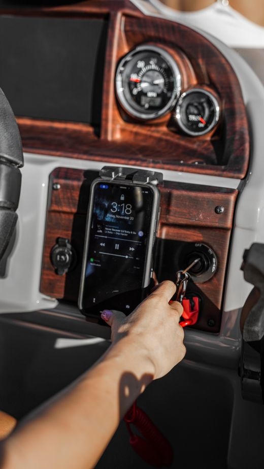 ROKK Active telefoonhouder met oplader draadloos (12/24V)