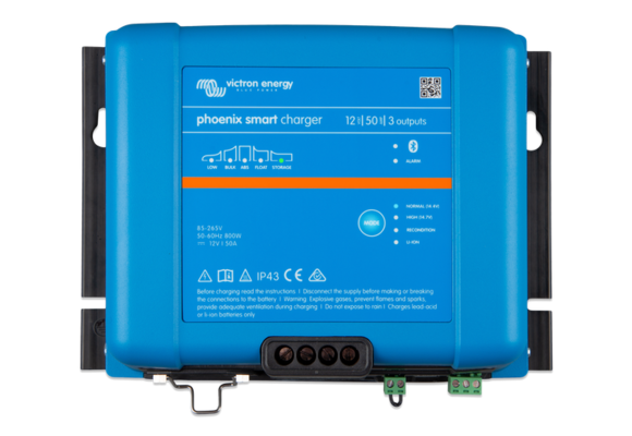 Phoenix Smart IP43 Charger 12/50 (1+1) 120-240V