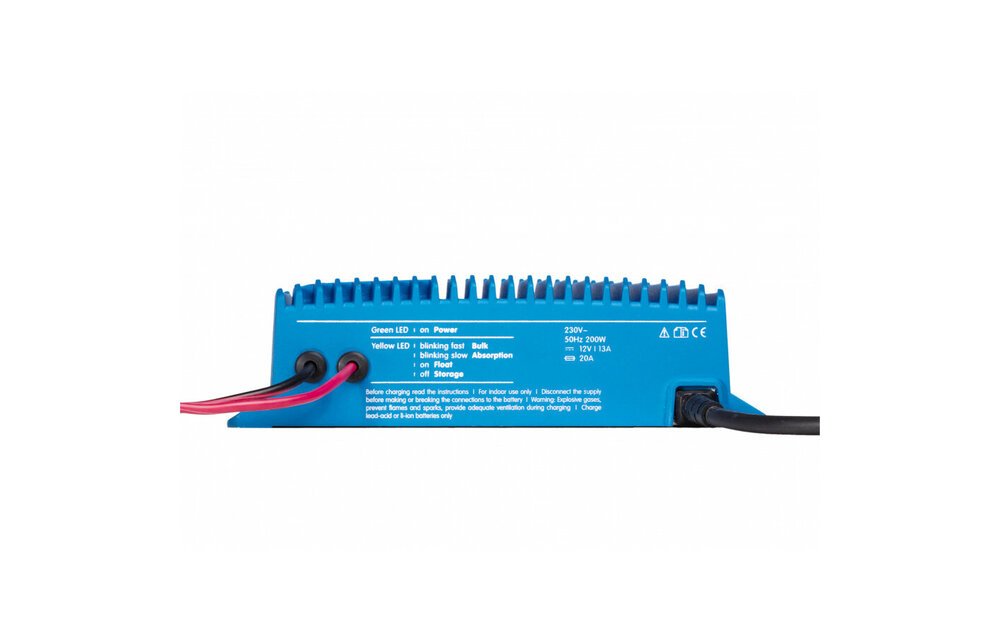 Blue Smart IP67 Charger 12/17 (1)