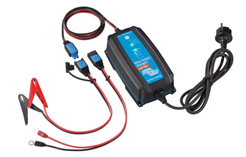 Blue Smart IP65 Charger 12/15 + DC connector