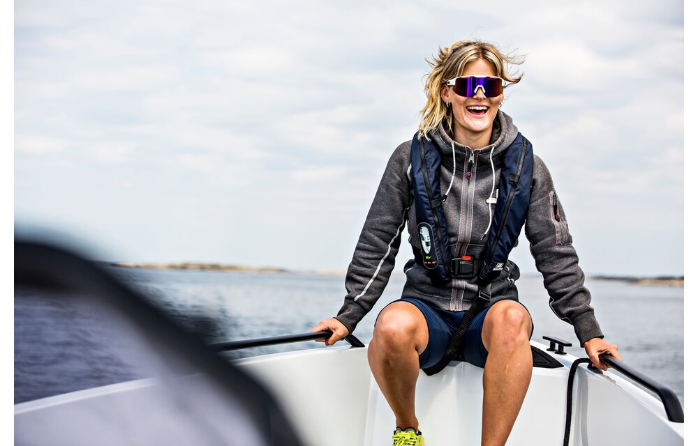 Baltic Legend 305N met Harnas Manueel reddingsvest