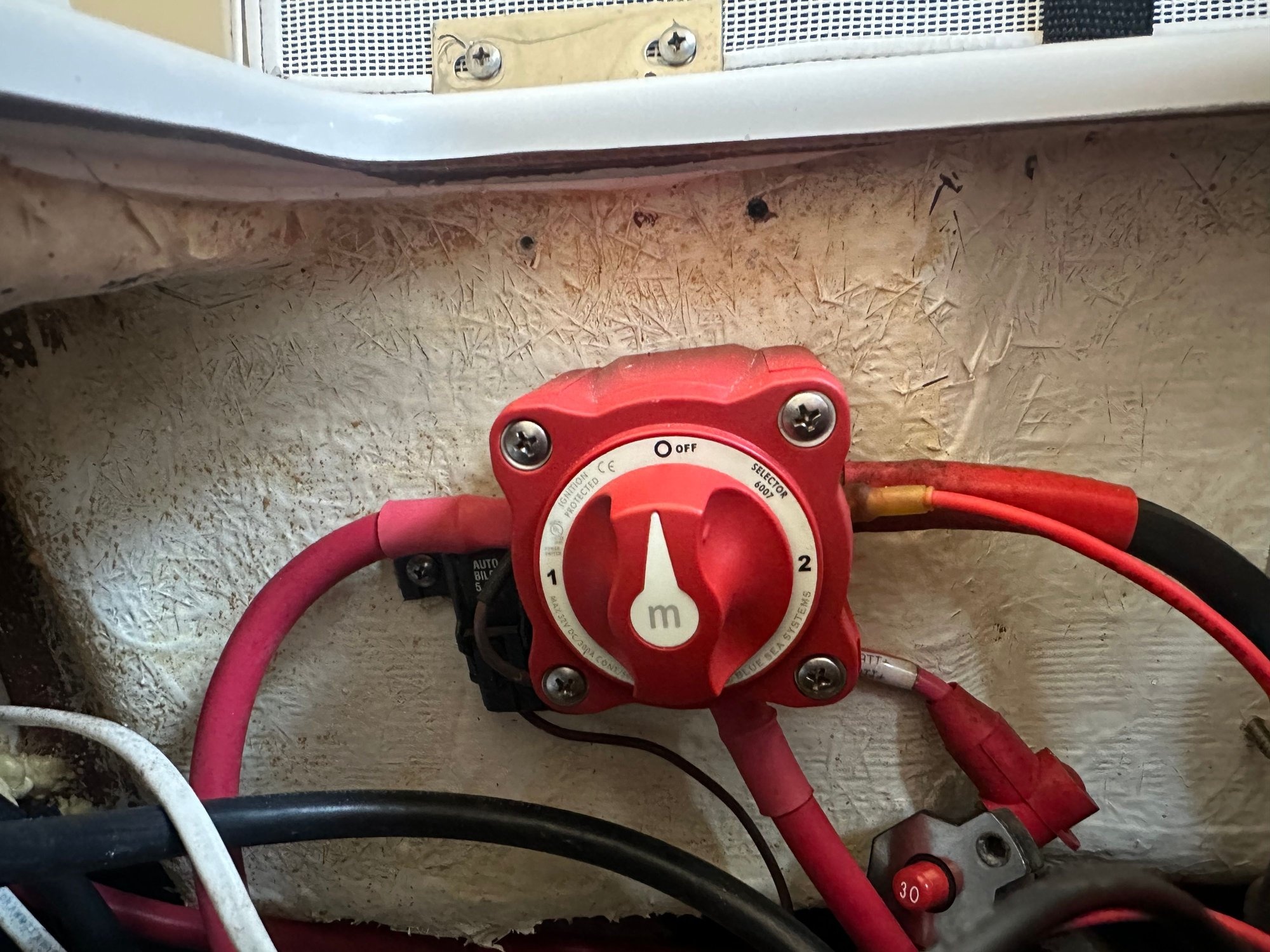 Welke accuschakelaar heb ik nodig voor mijn boot?