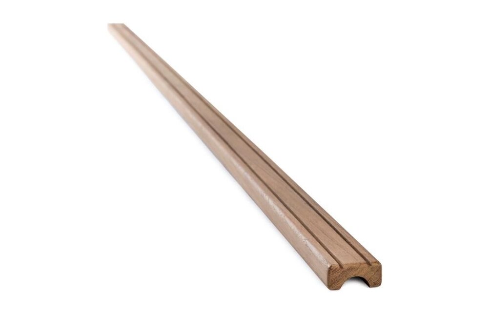 Teak trede voor zwemtrap