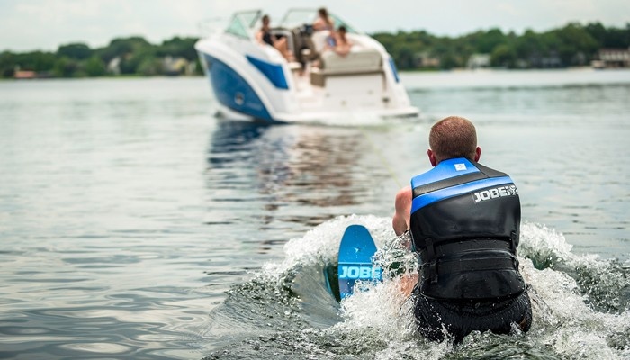 Waterski kopen: tips voor beginners en gevorderden