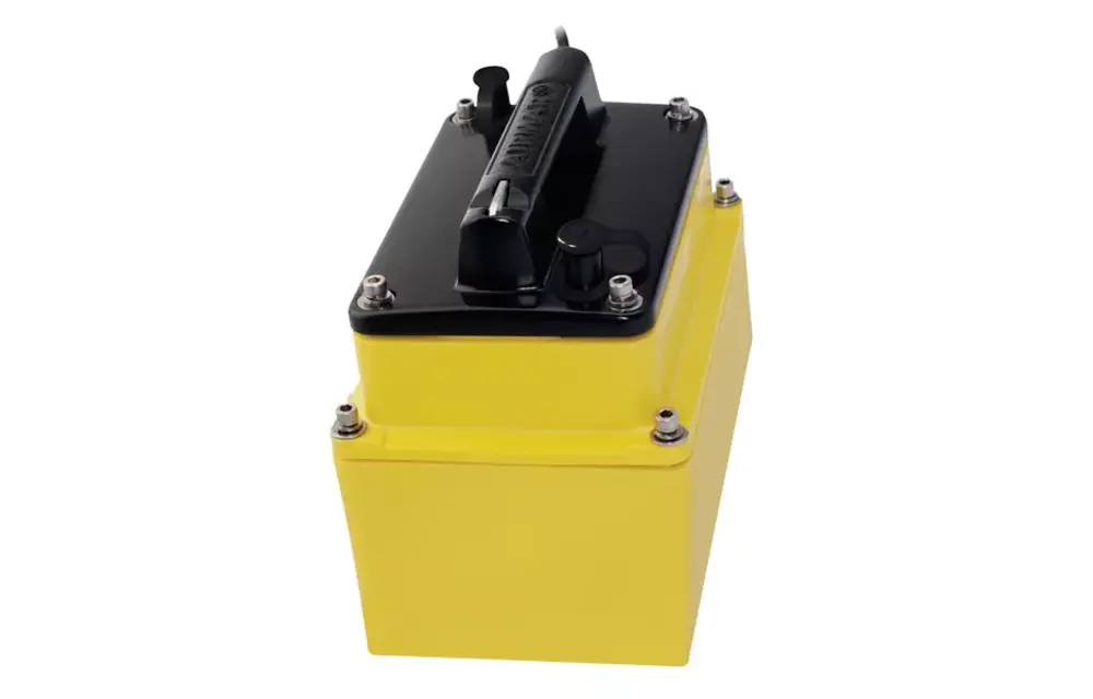 Raymarine M260 1000W kunststof high performance in-hull transducer