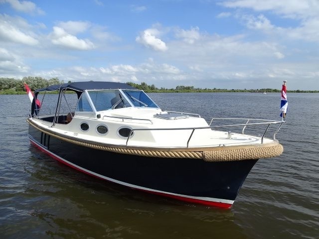 BOOT IN BEELD: Maril 850 Classic