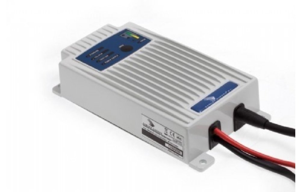 SAMLEX Waterdichte acculader CHAMP 12V30A