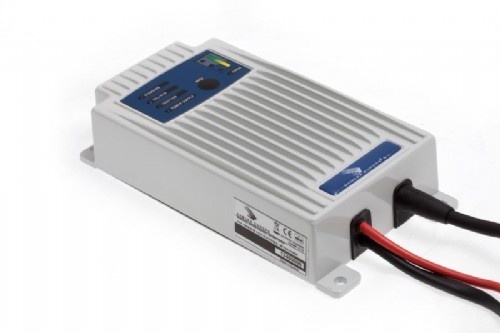 SAMLEX Waterdichte acculader CHAMP 12V30A