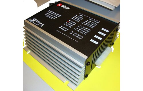 Allpa DC/DC Omvormer model SMG-2412-200  20-35V -->12 5V  15A  200W  met isolatie